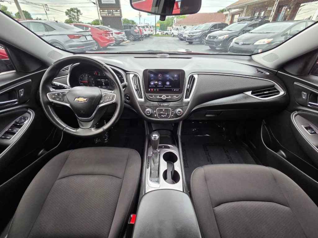 2020 Chevrolet Malibu Image 21