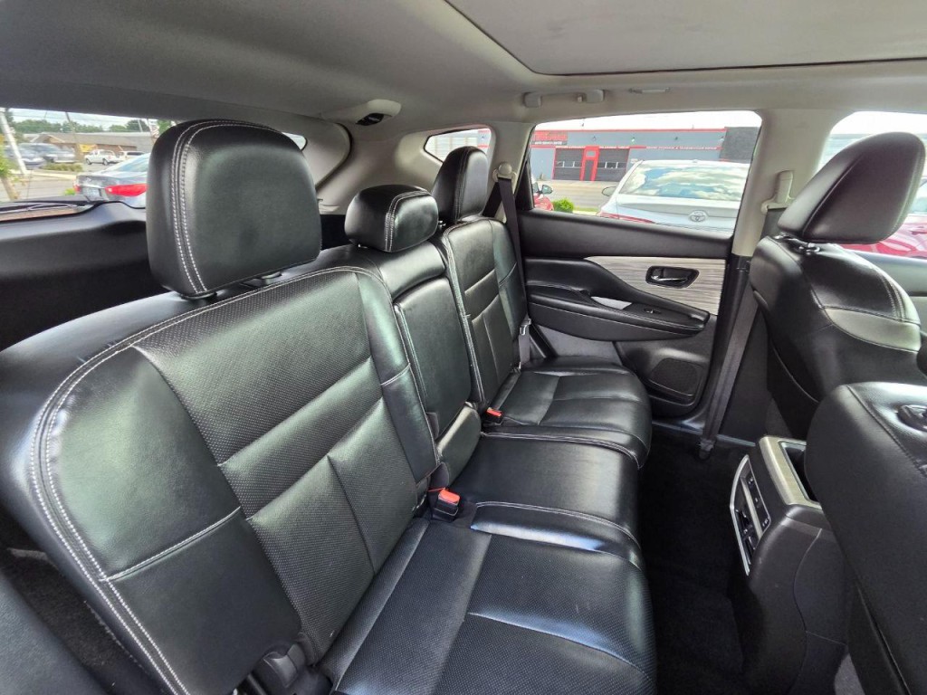 2017 Nissan Murano Image 16