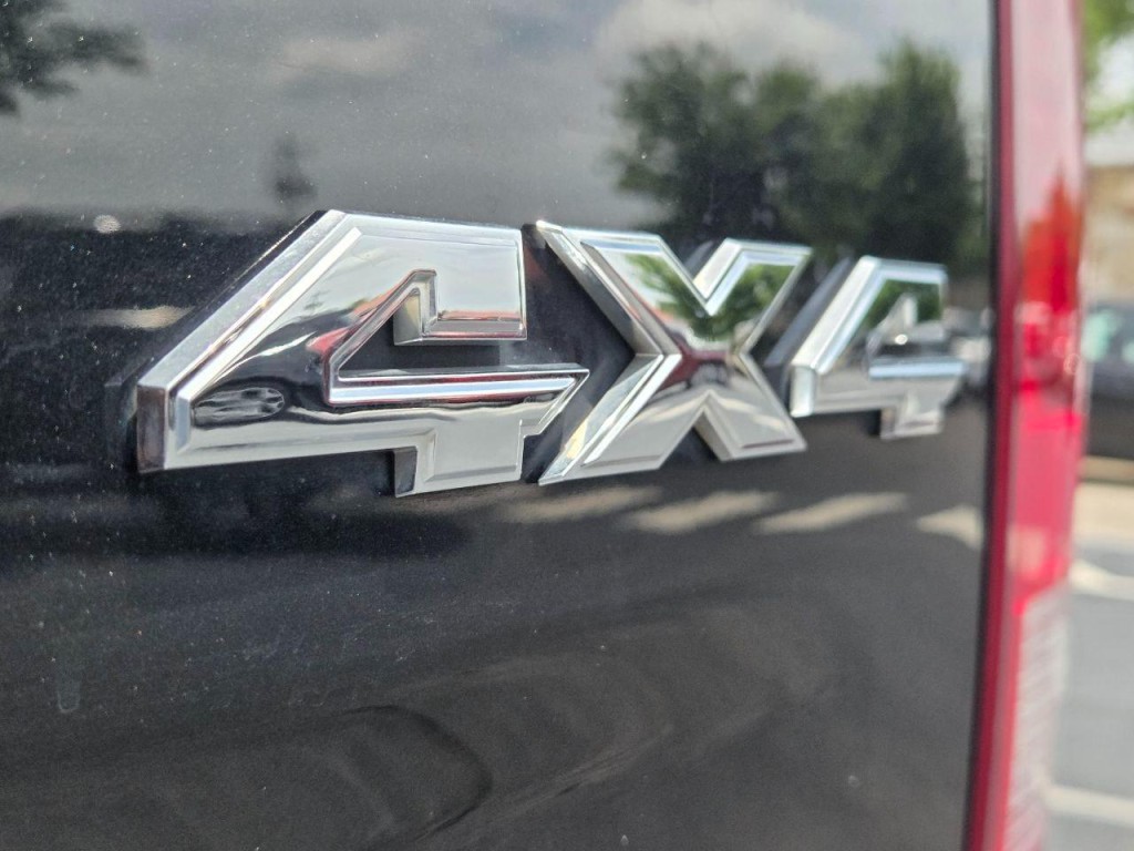 2018 RAM 1500 Image 8