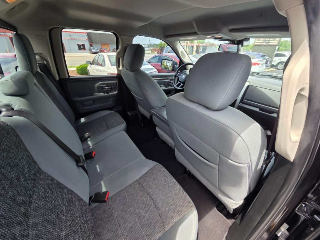 2018 RAM 1500 Image 18