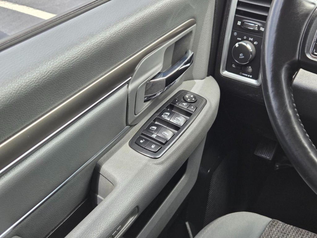 2018 RAM 1500 Image 29
