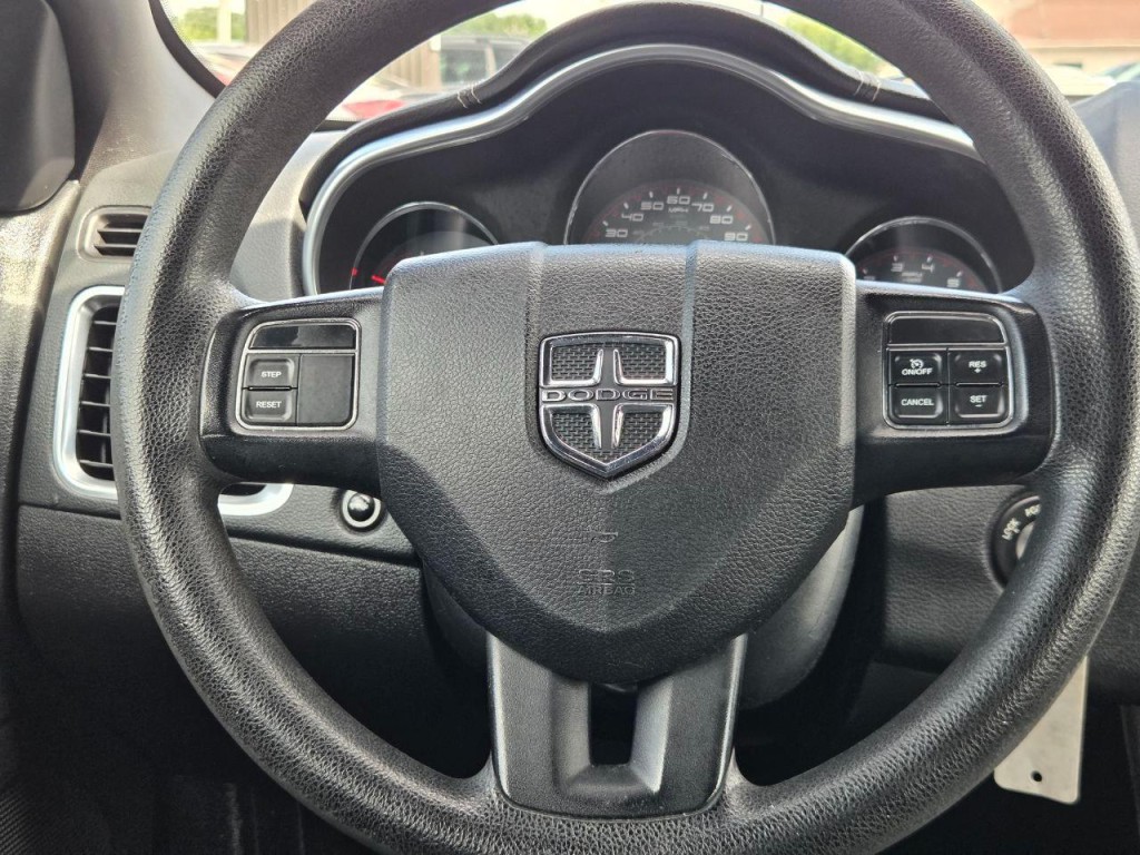 2012 Dodge Avenger Image 22