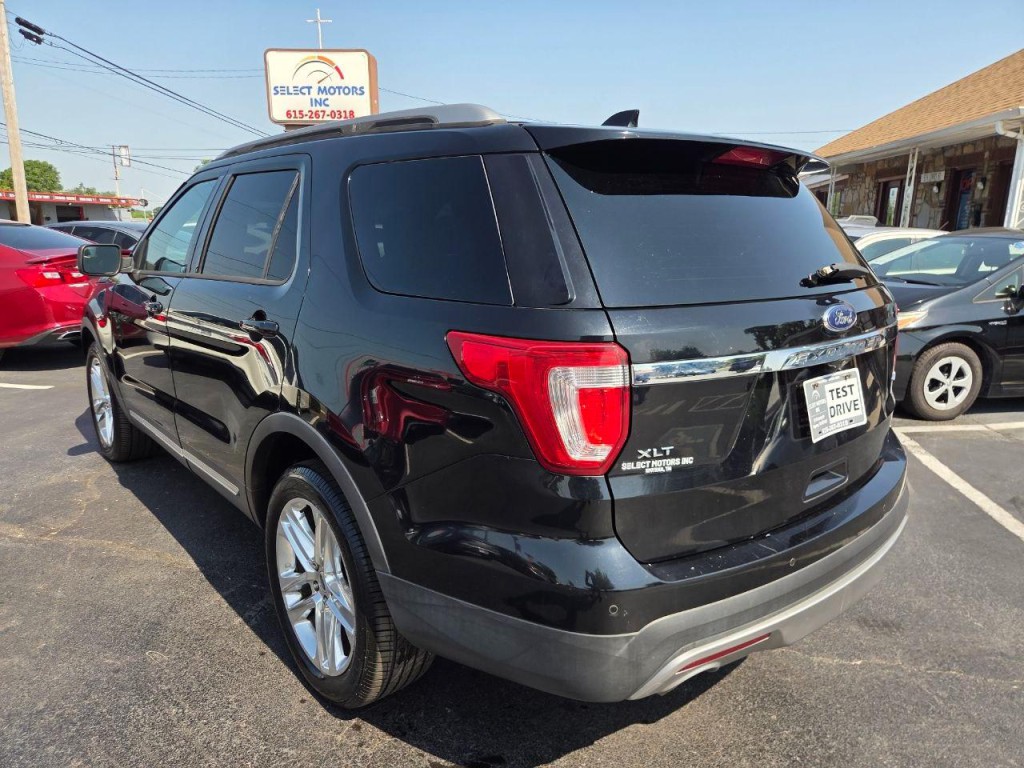 2016 Ford Explorer Image 4