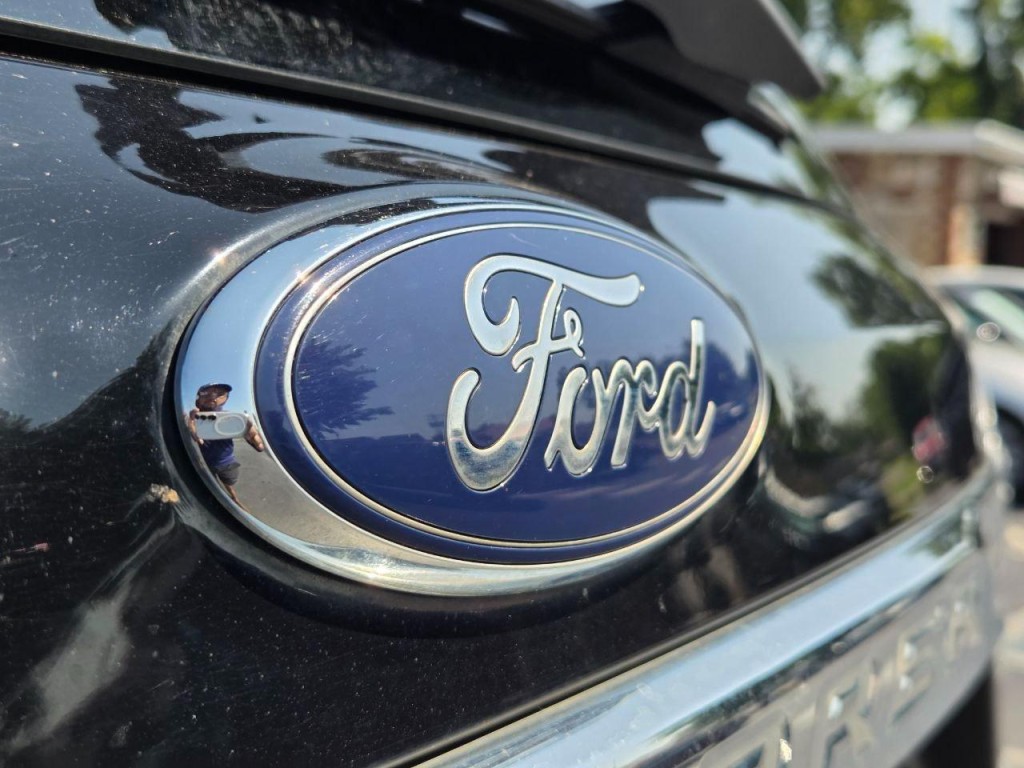 2016 Ford Explorer Image 8