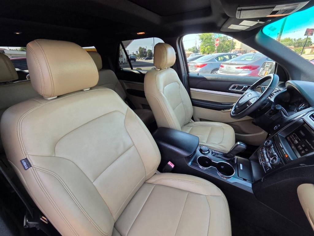 2016 Ford Explorer Image 23