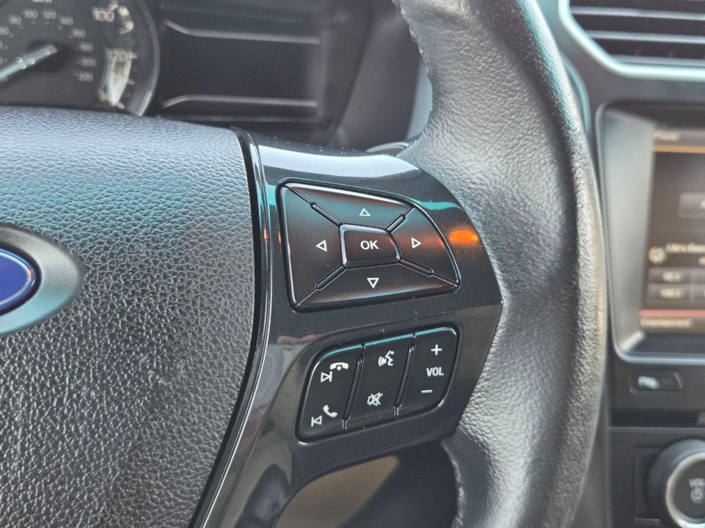 2016 Ford Explorer Image 31