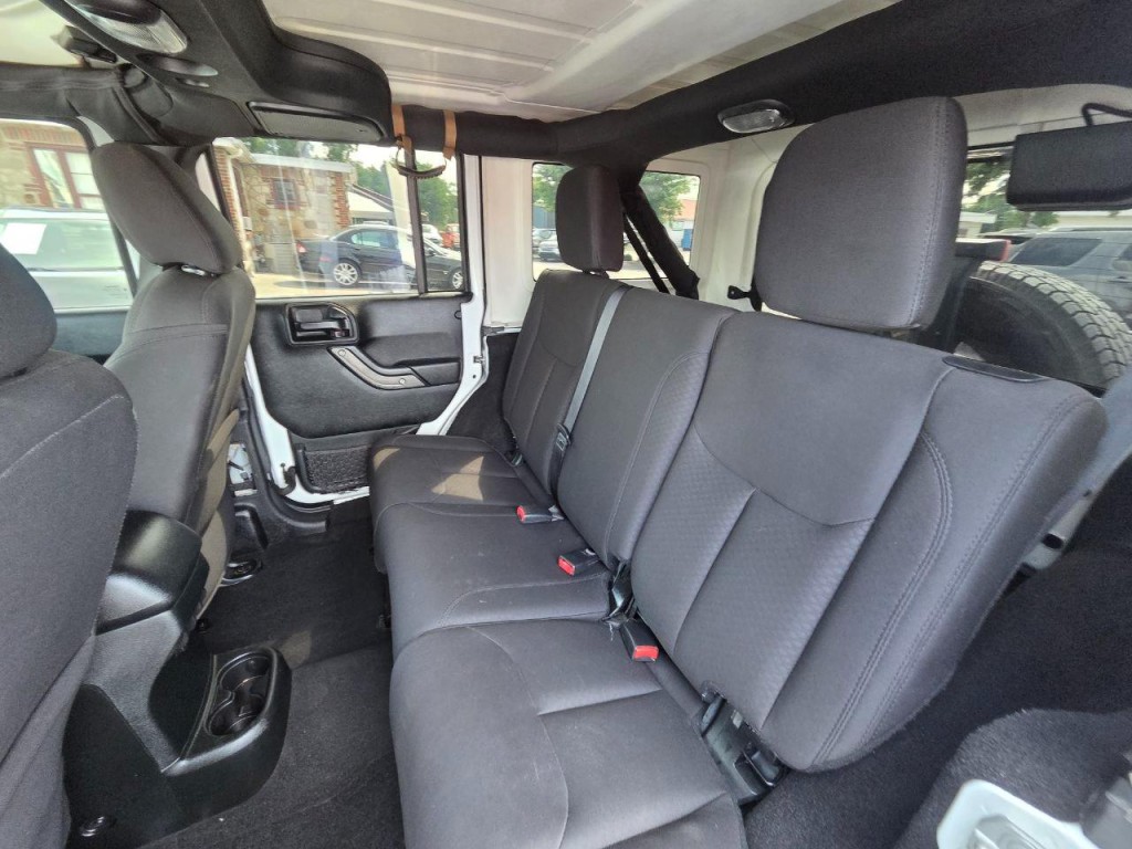 2018 Jeep Wrangler Image 15