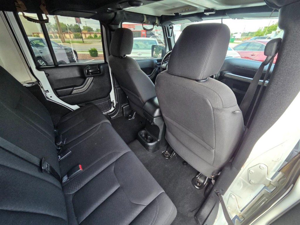 2018 Jeep Wrangler Image 16