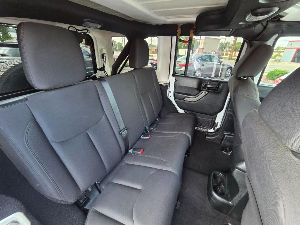 2018 Jeep Wrangler Image 17