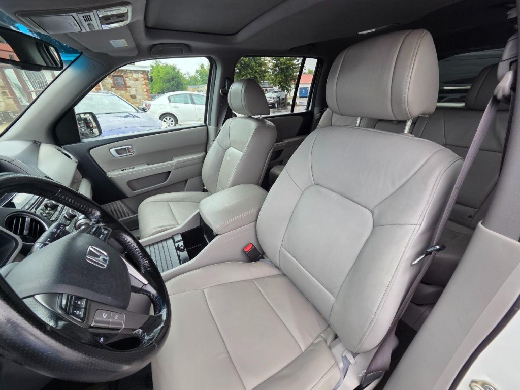 2015 Honda Pilot Image 11