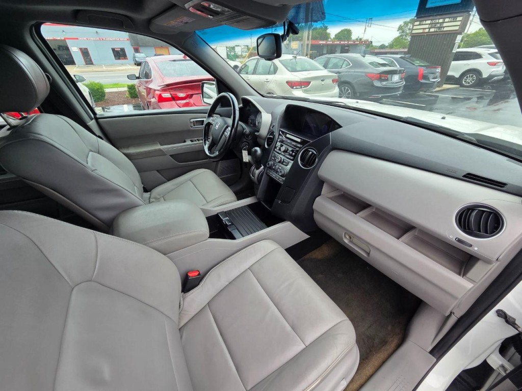2015 Honda Pilot Image 21