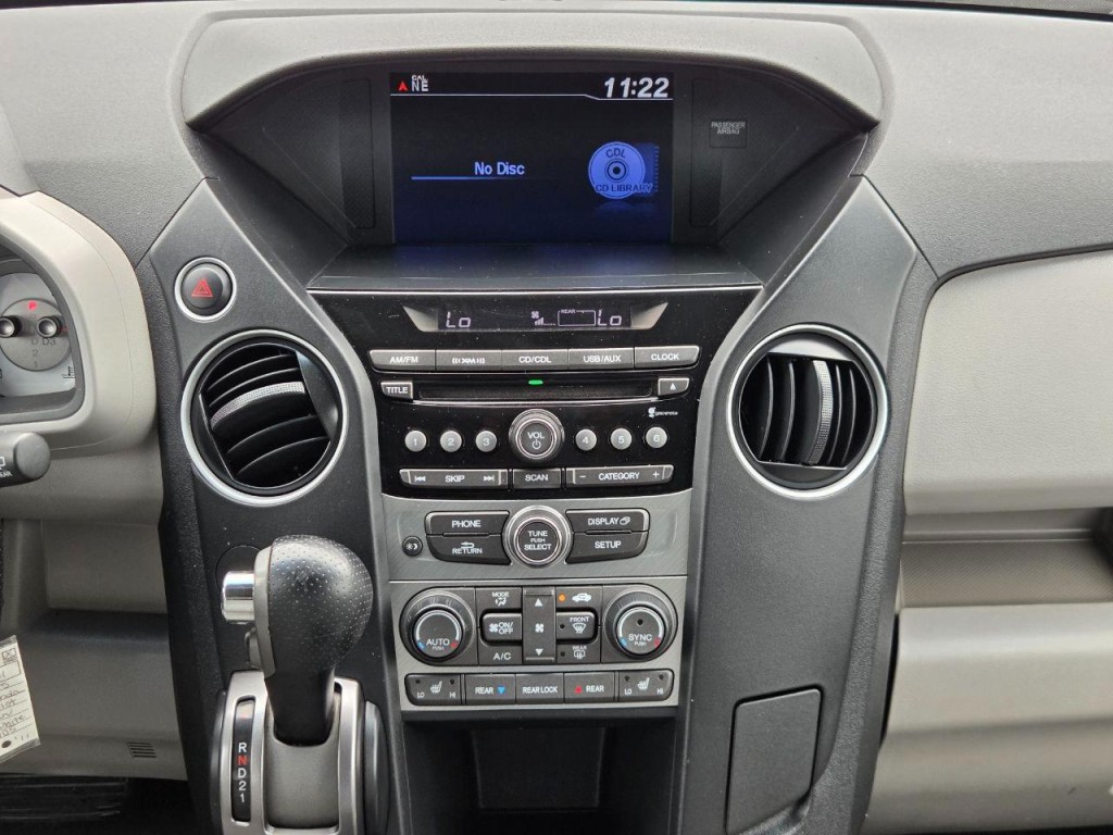 2015 Honda Pilot Image 24