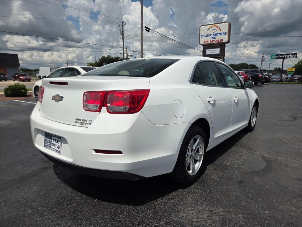 2015 Chevrolet Malibu Image 5