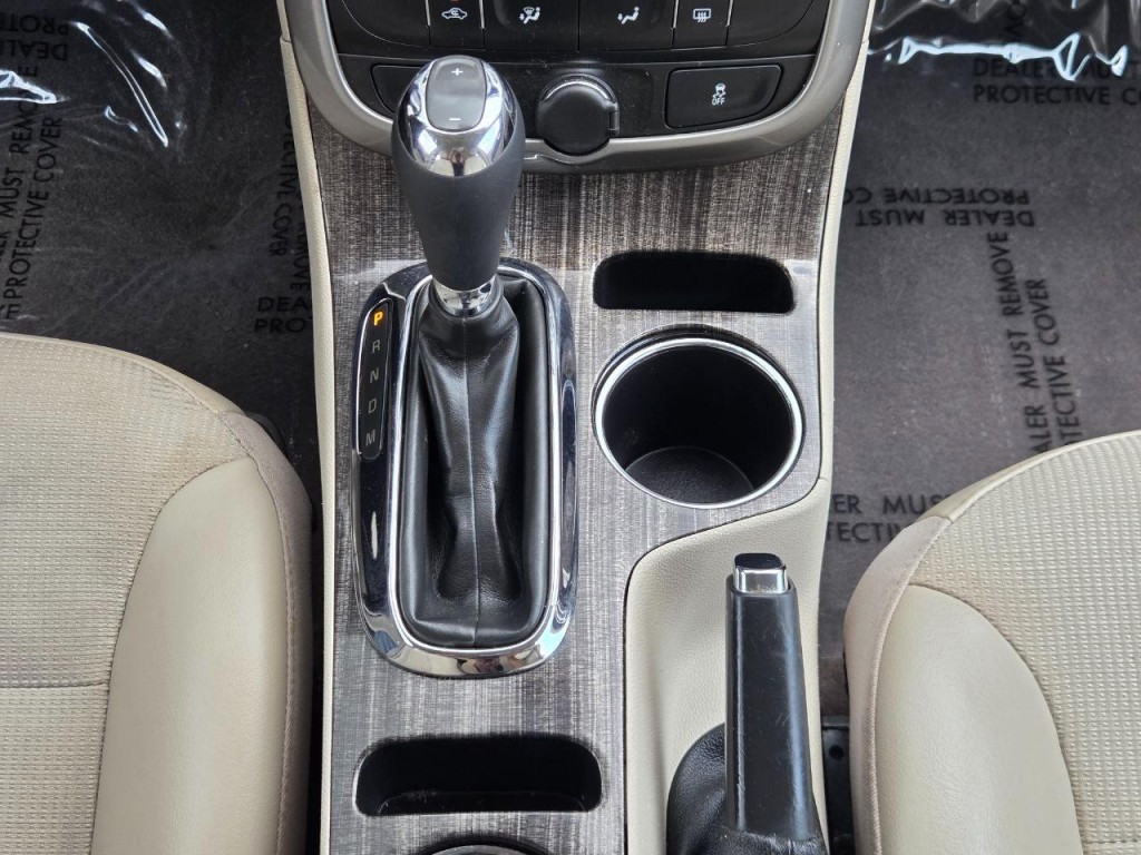2015 Chevrolet Malibu Image 21