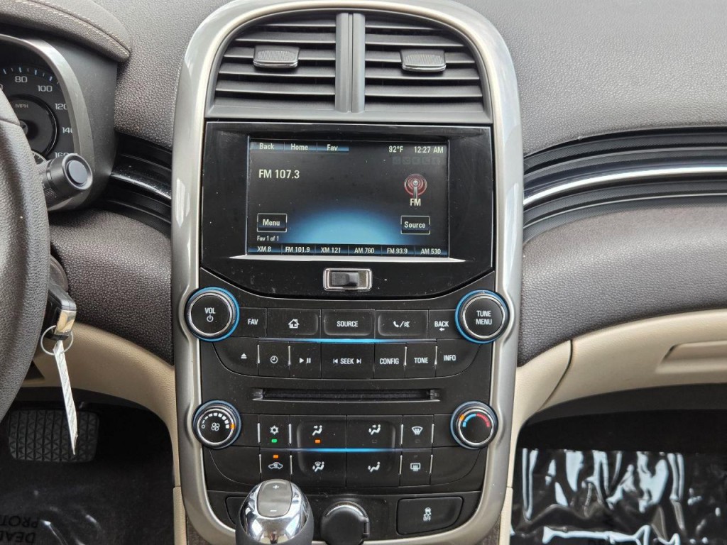 2015 Chevrolet Malibu Image 22