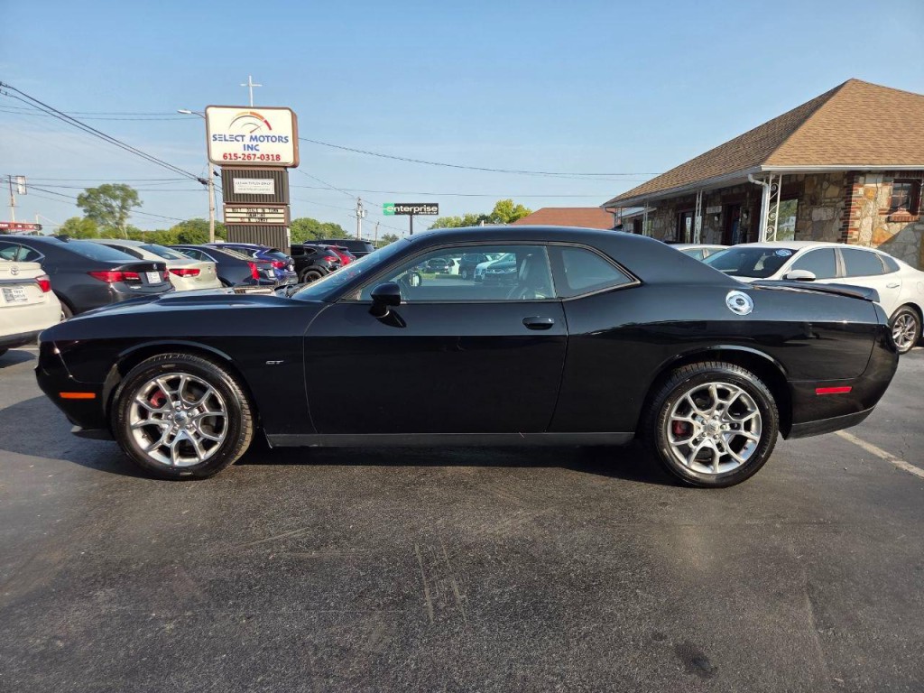 2017 Dodge Challenger Image 3