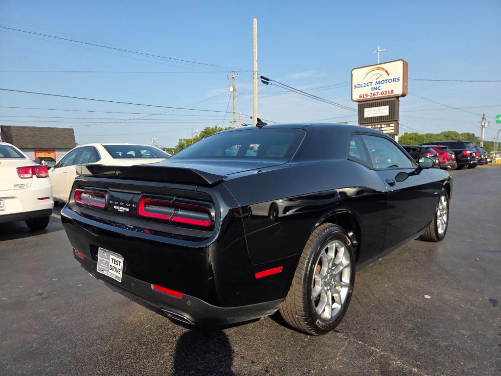 2017 Dodge Challenger Image 5