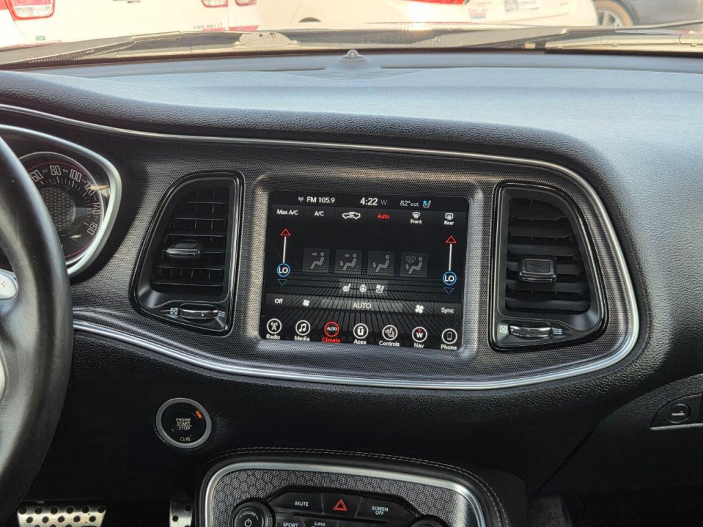 2017 Dodge Challenger Image 17