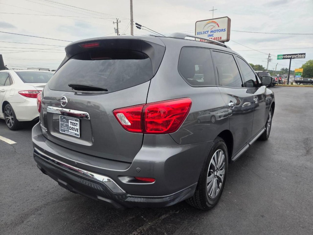2018 Nissan Pathfinder Image 5