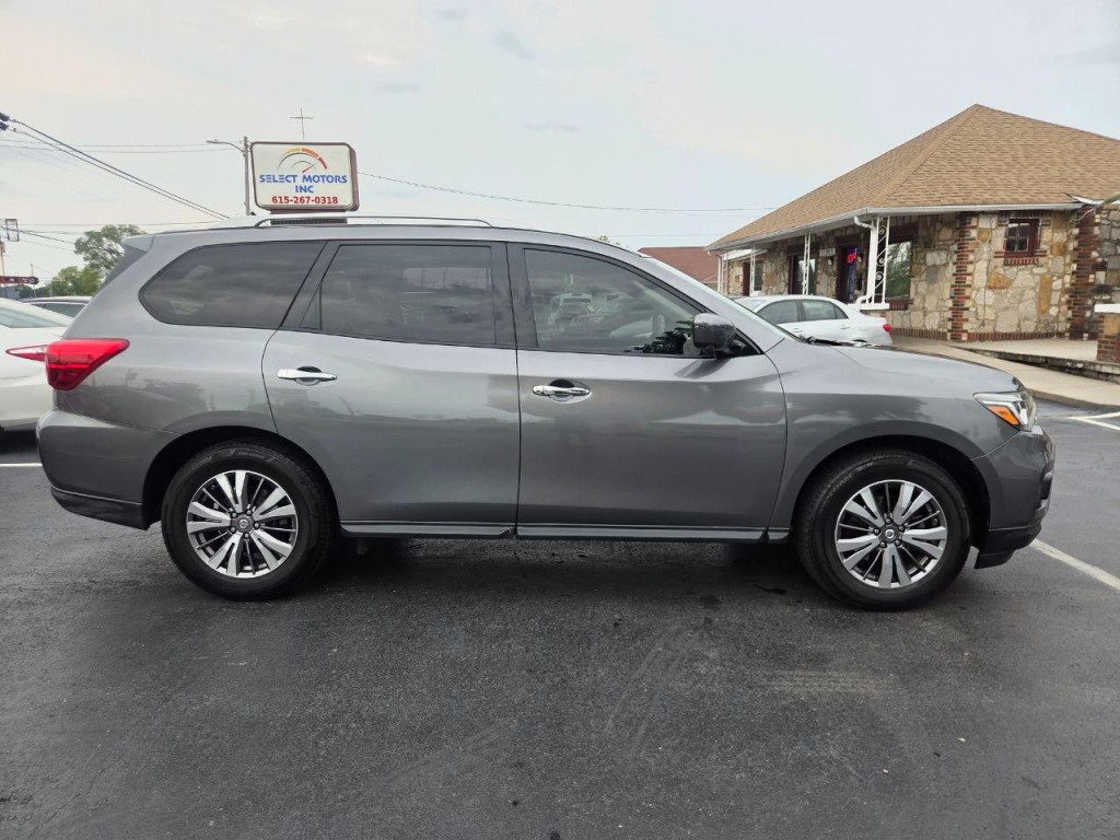 2018 Nissan Pathfinder Image 6