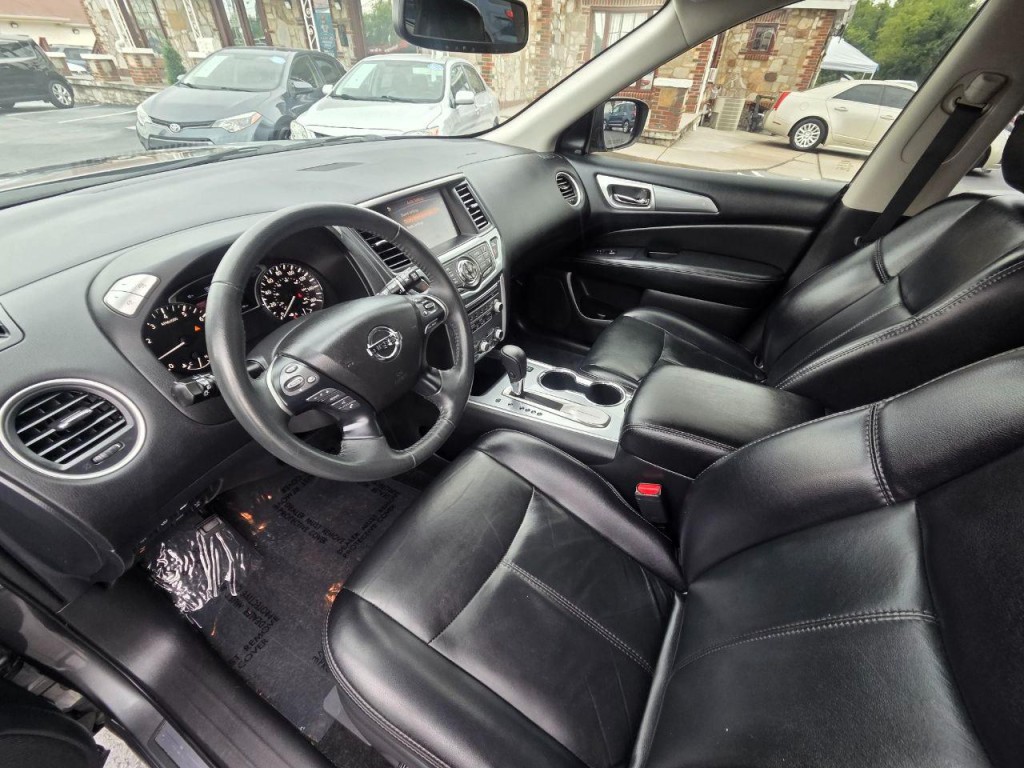 2018 Nissan Pathfinder Image 11