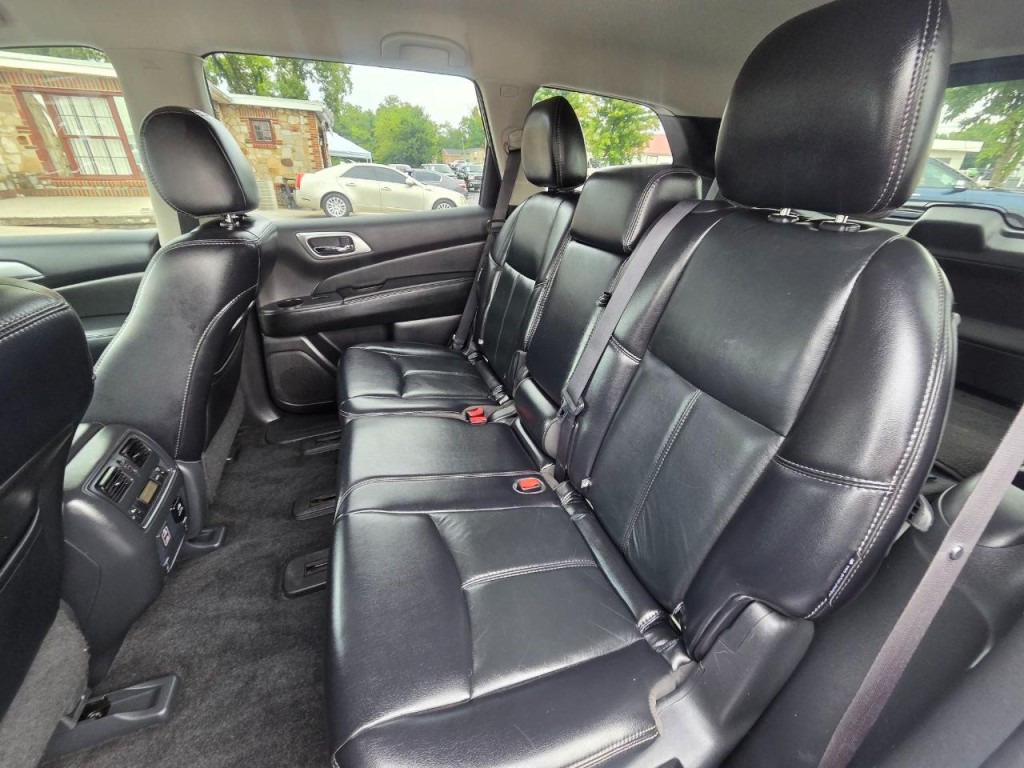 2018 Nissan Pathfinder Image 14