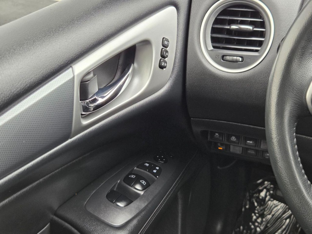 2018 Nissan Pathfinder Image 31