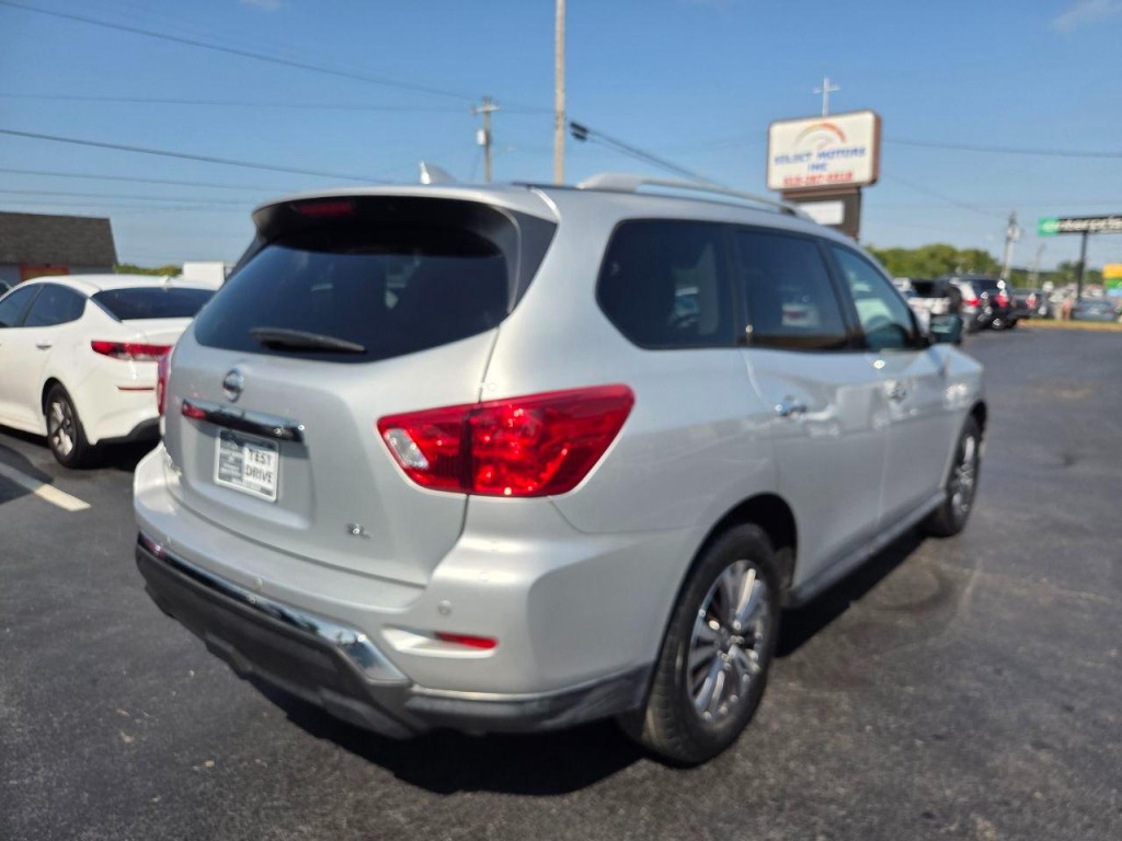 2019 Nissan Pathfinder Image 5