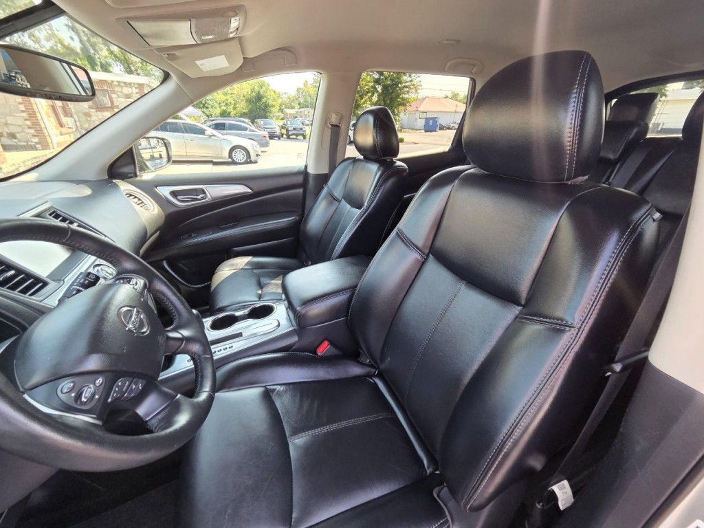 2019 Nissan Pathfinder Image 12