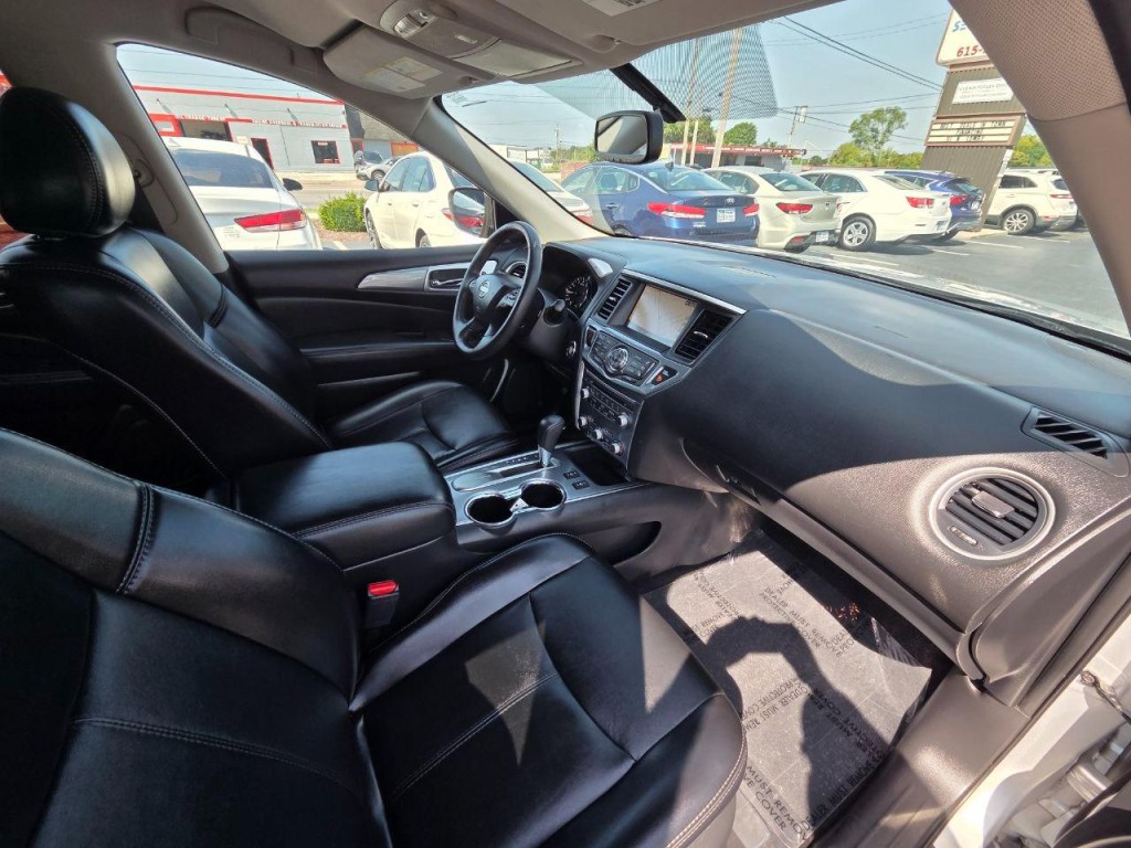 2019 Nissan Pathfinder Image 18