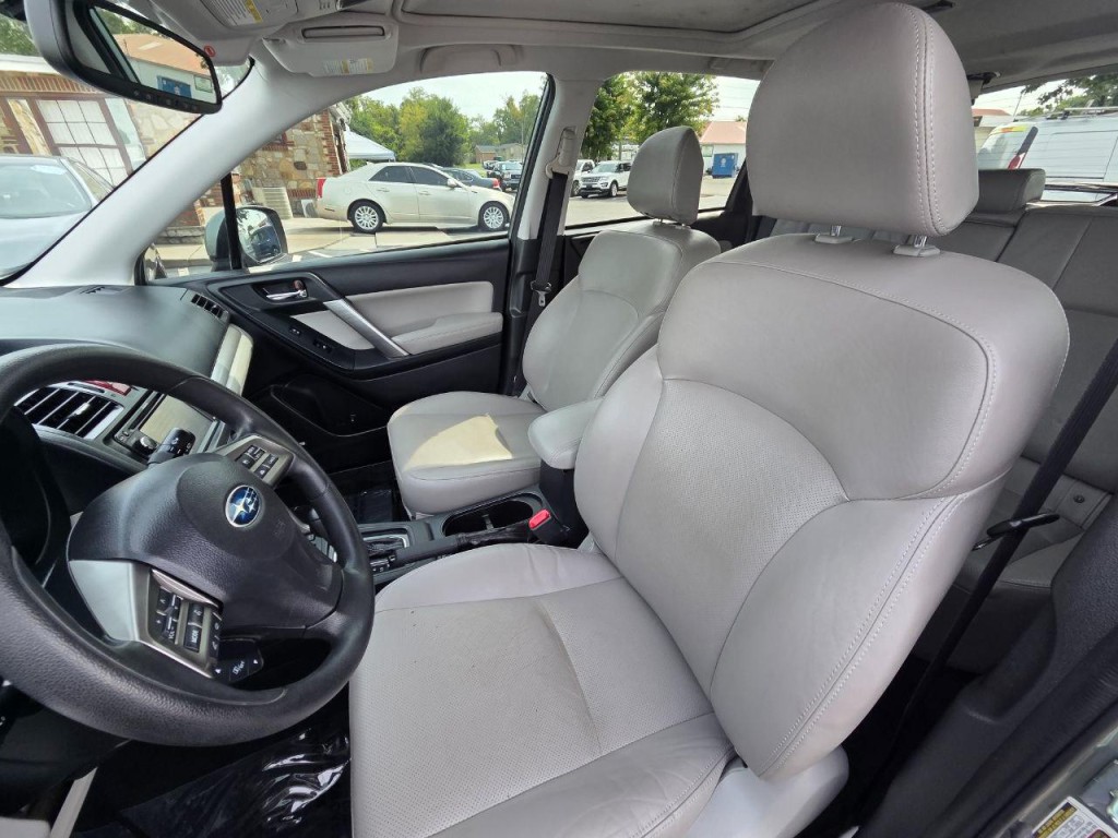 2015 Subaru Forester Image 13