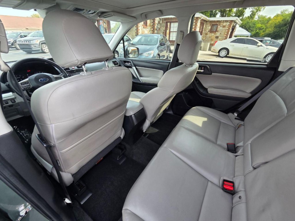 2015 Subaru Forester Image 14