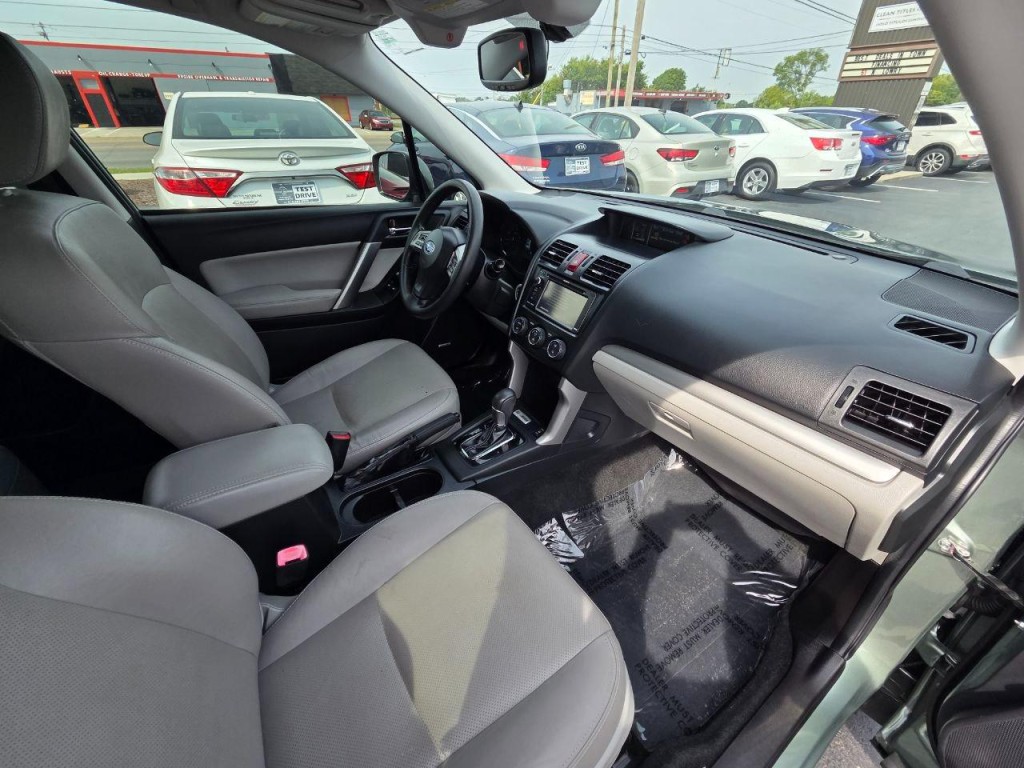 2015 Subaru Forester Image 18