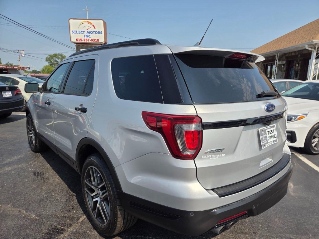 2018 Ford Explorer Image 4