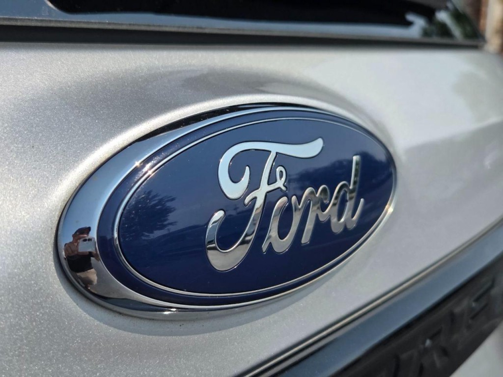 2018 Ford Explorer Image 8