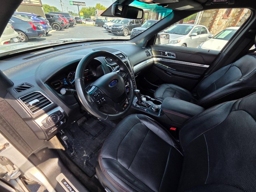 2018 Ford Explorer Image 13