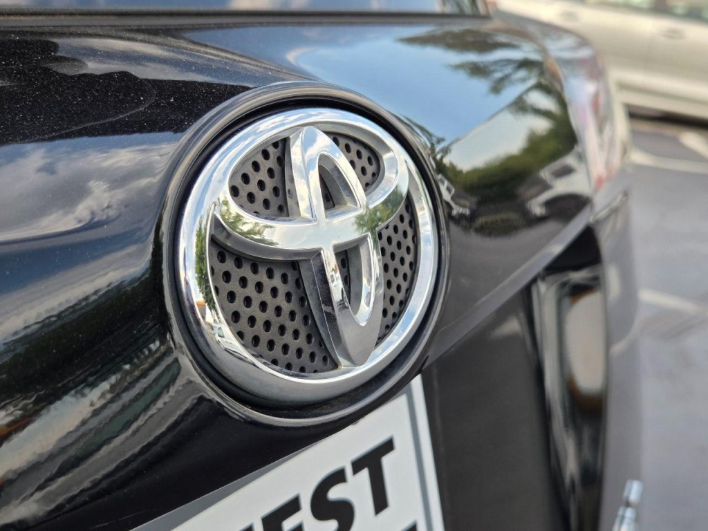2017 Toyota Rav4 Image 9