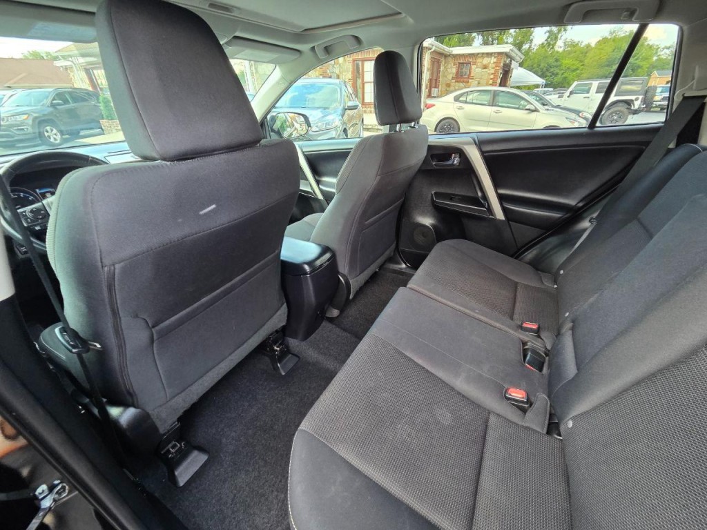 2017 Toyota Rav4 Image 14