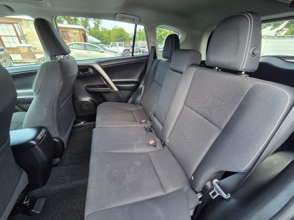 2017 Toyota Rav4 Image 15