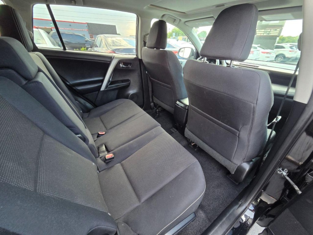 2017 Toyota Rav4 Image 17