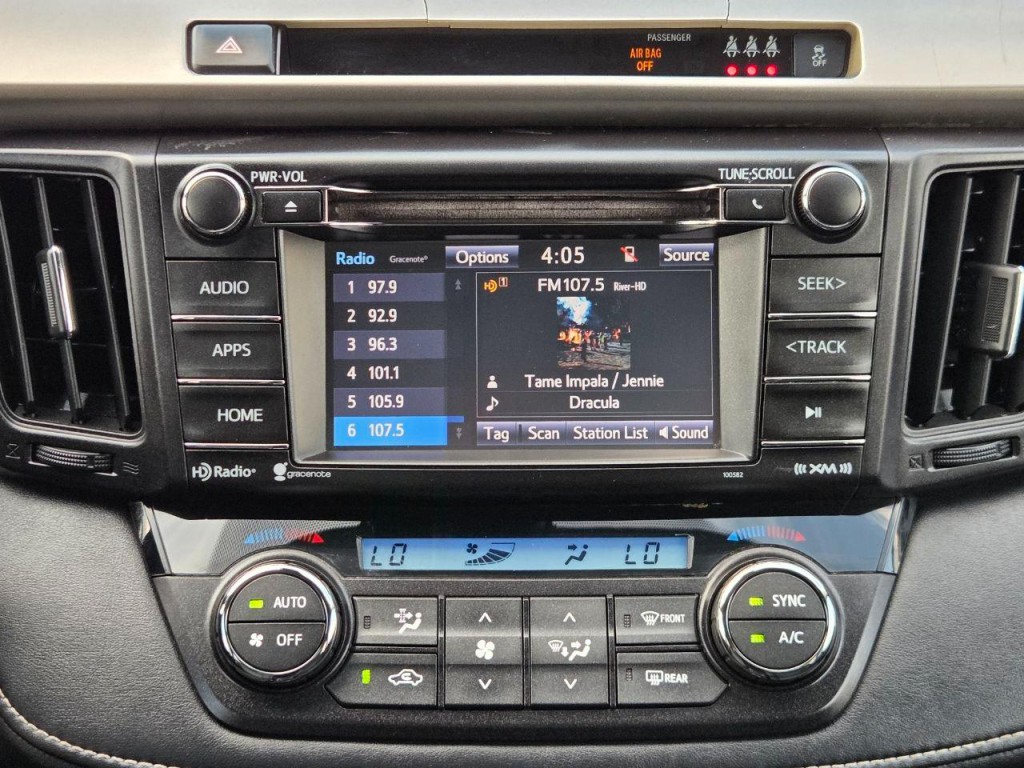 2017 Toyota Rav4 Image 22