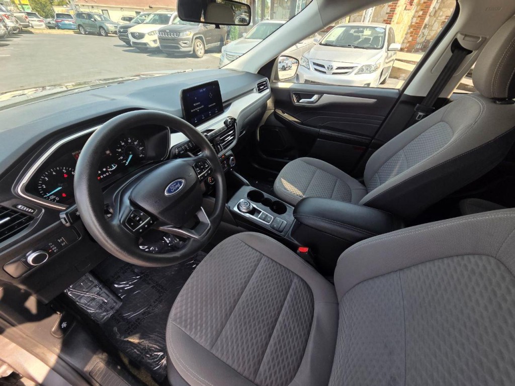 2021 Ford Escape Image 12