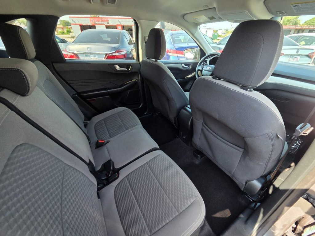 2021 Ford Escape Image 16