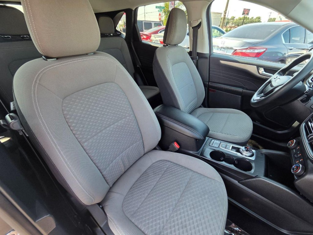 2021 Ford Escape Image 19
