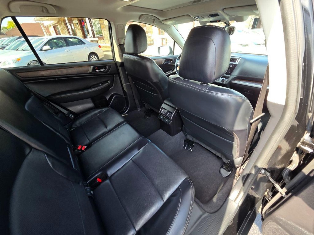 2017 Subaru Outback Image 16