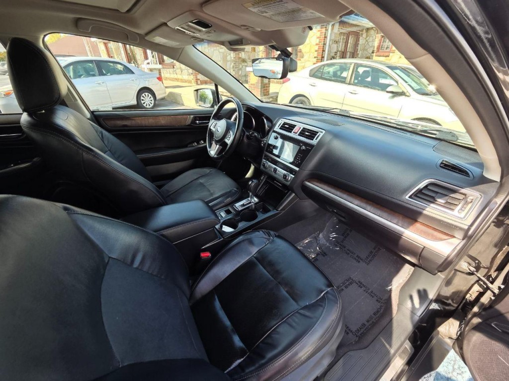 2017 Subaru Outback Image 18