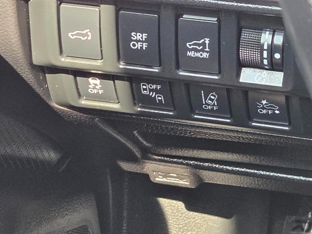 2017 Subaru Outback Image 32