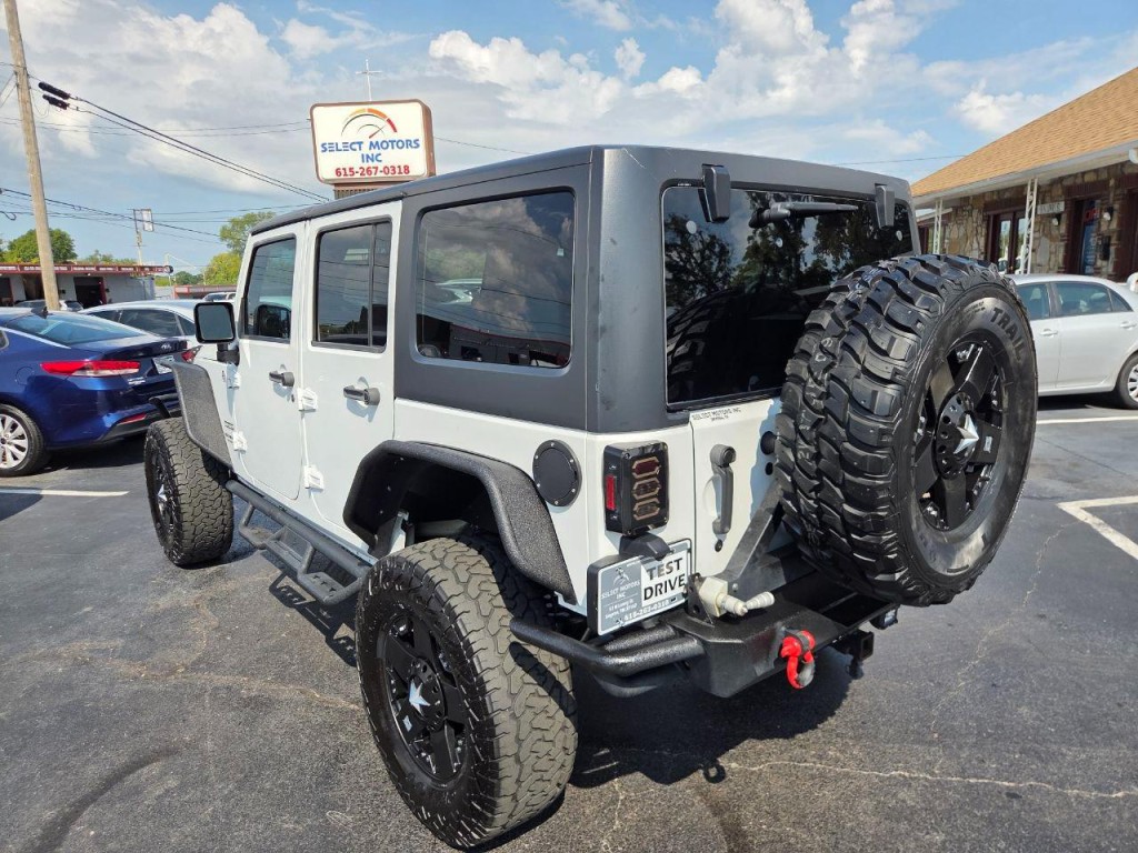 2013 Jeep Wrangler Image 4
