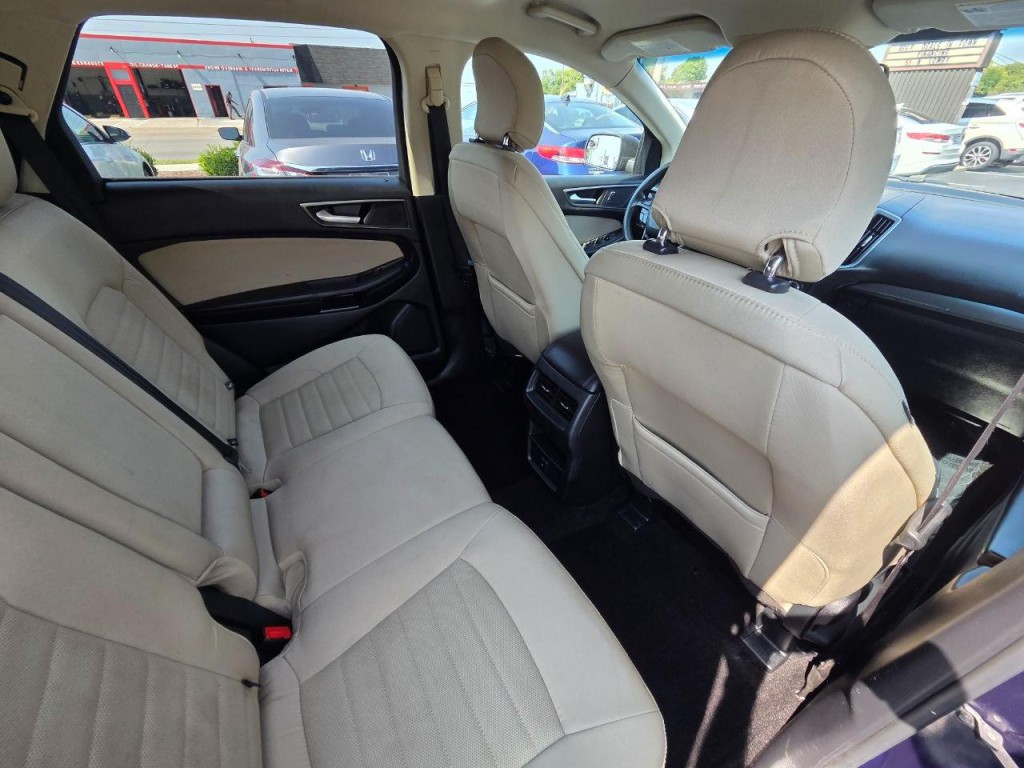 2016 Ford Edge Image 18