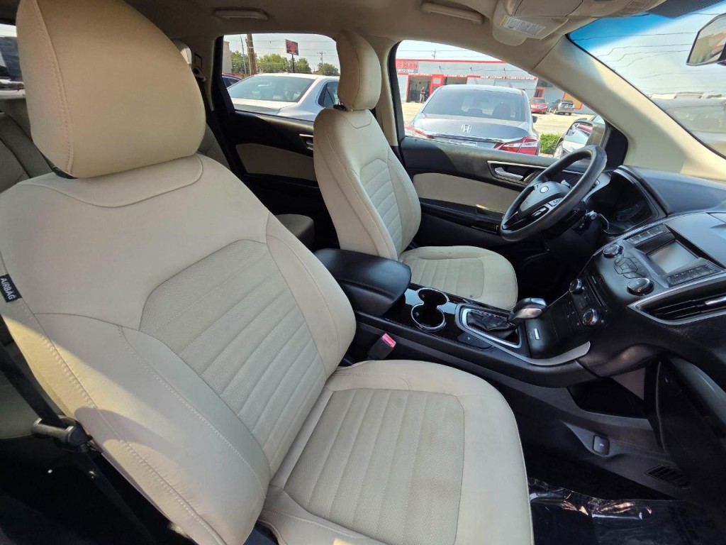 2016 Ford Edge Image 21